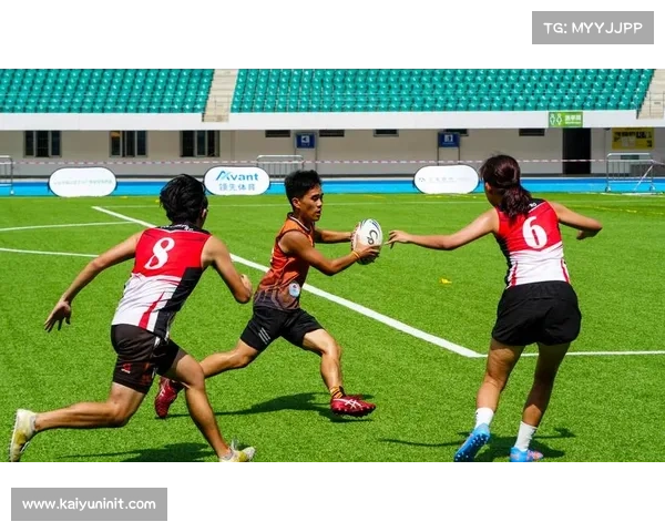 395名青少年运动员齐聚济南市运会上演橄榄球青春激烈对决